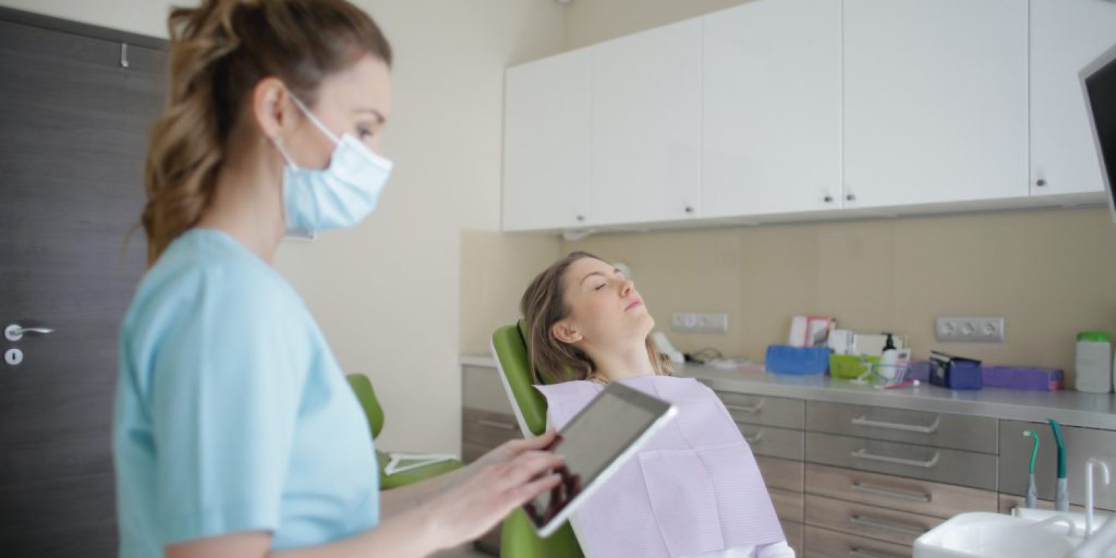 Analgosedacja - bezpieczna droga do komfortowego zabiegu stomatologicznego